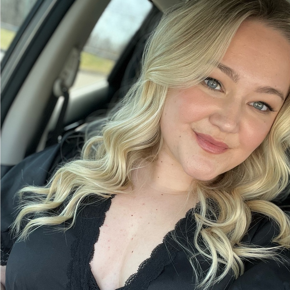 Meet your Posher, Kenzie